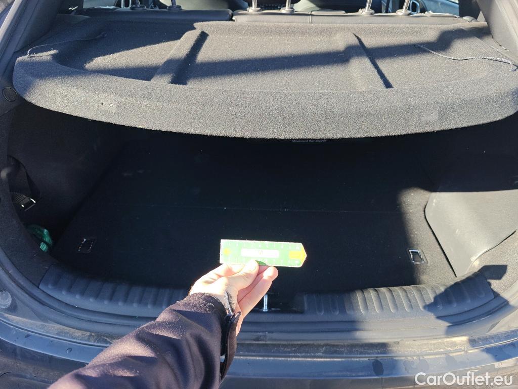  KIA  XCeed KIA  1.6 GDi PHEV 104kW (141CV) eDrive #8