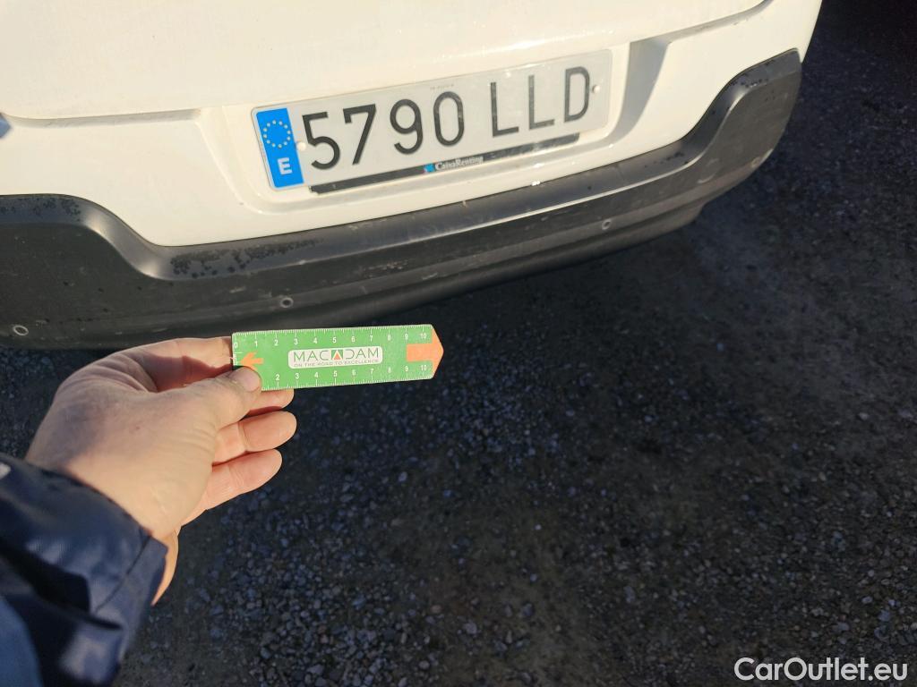  Citroen  C3 CITROEN  / 2020 / 5P / berlina con portón PureTech 60kW (83CV) Feel Pack (CX) #24