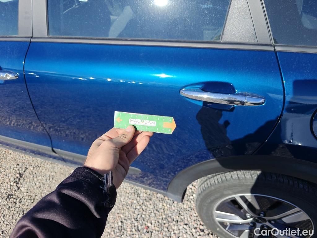  KIA  Niro KIA  / 2019 / 5P / crossover 1.6 GDi HEV 104kW (141CV) Drive #9