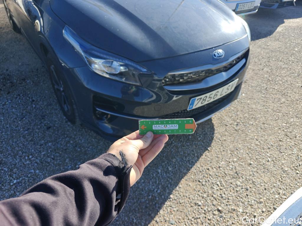  KIA  XCeed KIA  1.6 GDi PHEV 104kW (141CV) eDrive #21