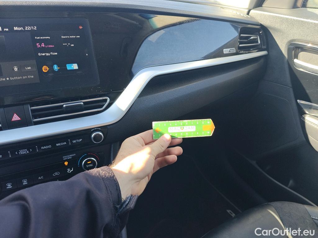  KIA  Niro KIA  / 2019 / 5P / crossover 1.6 GDi HEV 104kW (141CV) Drive #3