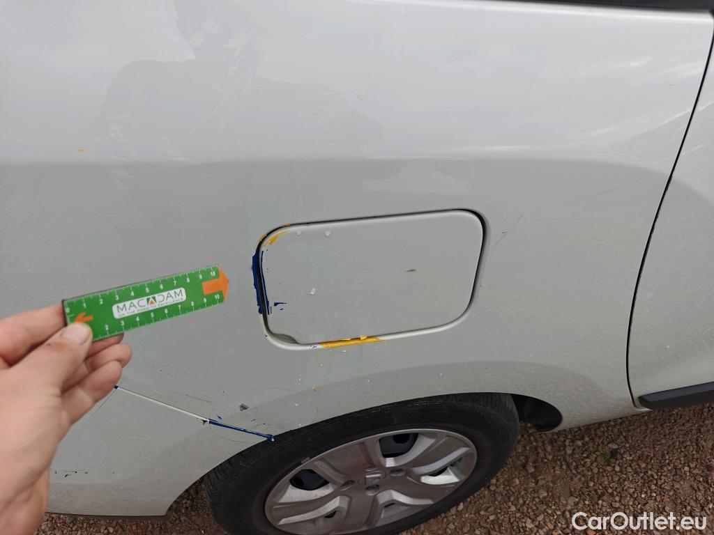  Dacia  Lodgy DACIA  / 2012 / 5P / monovolumen compacto Comfort Blue dCi 70kW (95CV) 7Pl - 18 #55