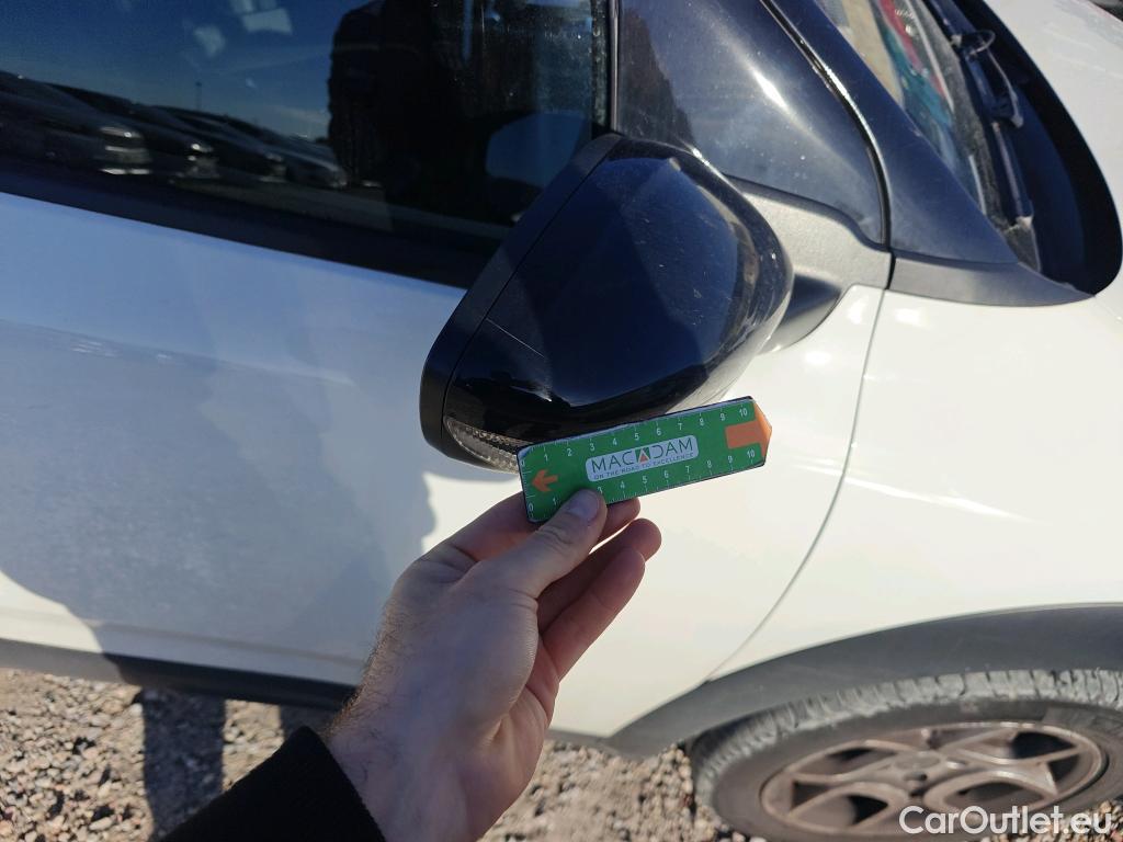  Citroen  C4 Cactus CITROEN  / 2018 / 5P / berlina con portón BlueHDi 74KW (100CV) S&S Feel #39