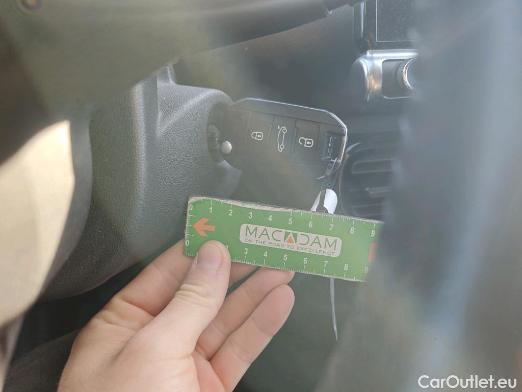  Citroen  C4 Cactus CITROEN  / 2018 / 5P / berlina con portón BlueHDi 74KW (100CV) S&S Feel #1