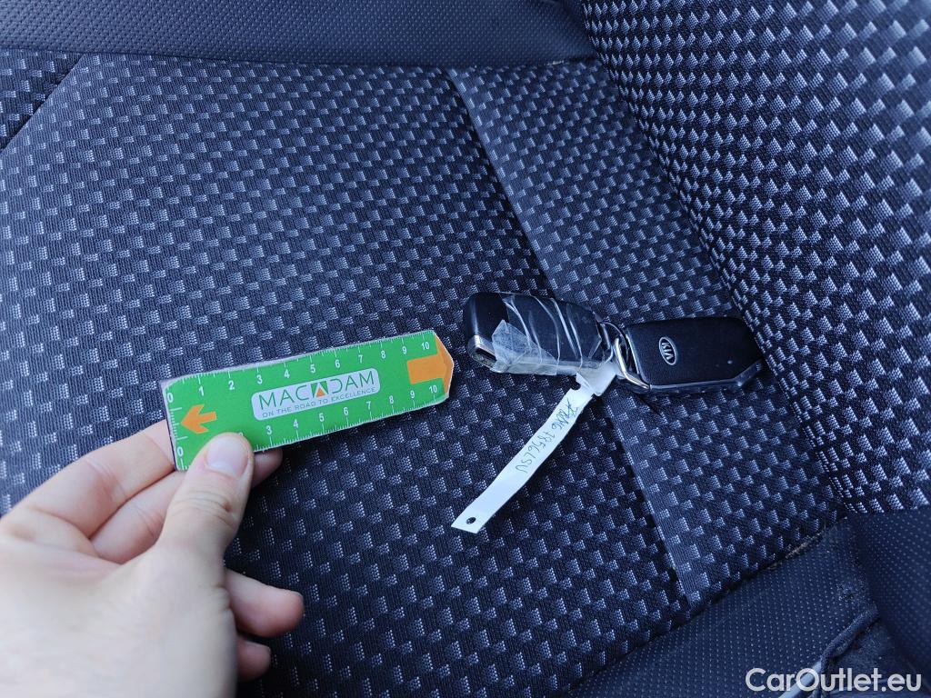  KIA  XCeed KIA  1.6 GDi PHEV 104kW (141CV) eDrive #5