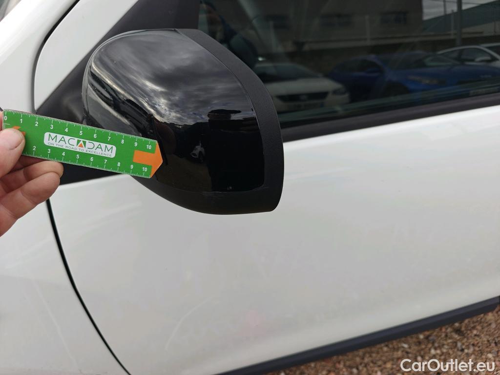  Dacia  Lodgy DACIA  / 2012 / 5P / monovolumen compacto Comfort Blue dCi 70kW (95CV) 7Pl - 18 #53