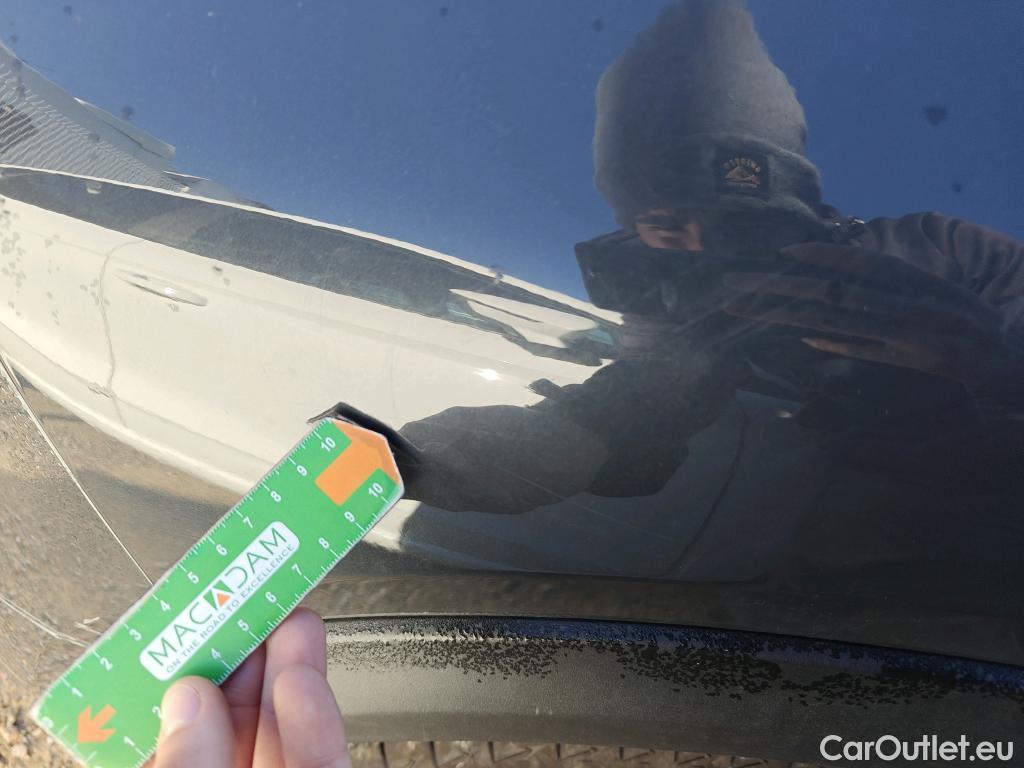  KIA  XCeed KIA  1.6 GDi PHEV 104kW (141CV) eDrive #54