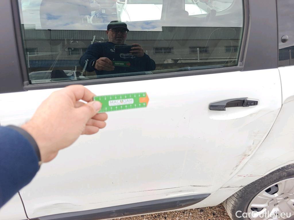  Dacia  Lodgy DACIA  / 2012 / 5P / monovolumen compacto Comfort Blue dCi 70kW (95CV) 7Pl - 18 #1