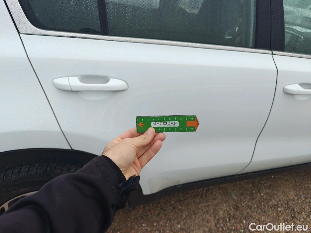  KIA  Sportage KIA  / 2018 / 5P / todoterreno 1.6 MHEV Business 100kW (136CV) 4x2 #30