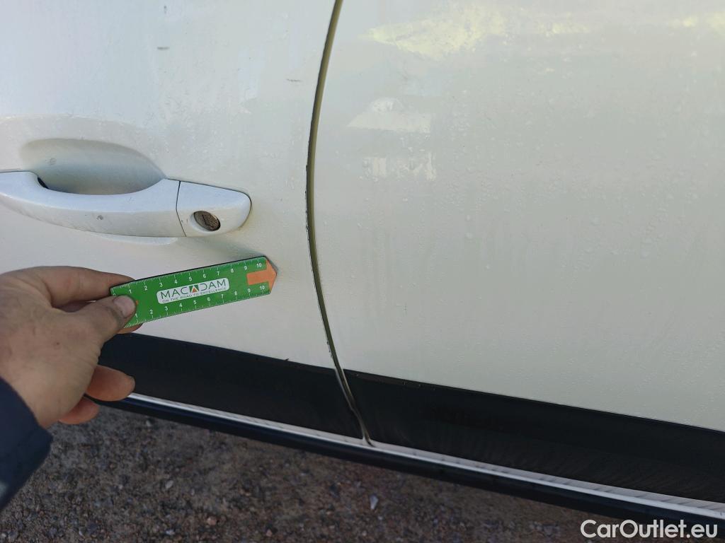  Citroen  C3 CITROEN  / 2020 / 5P / berlina con portón PureTech 60kW (83CV) Feel Pack (CX) #4