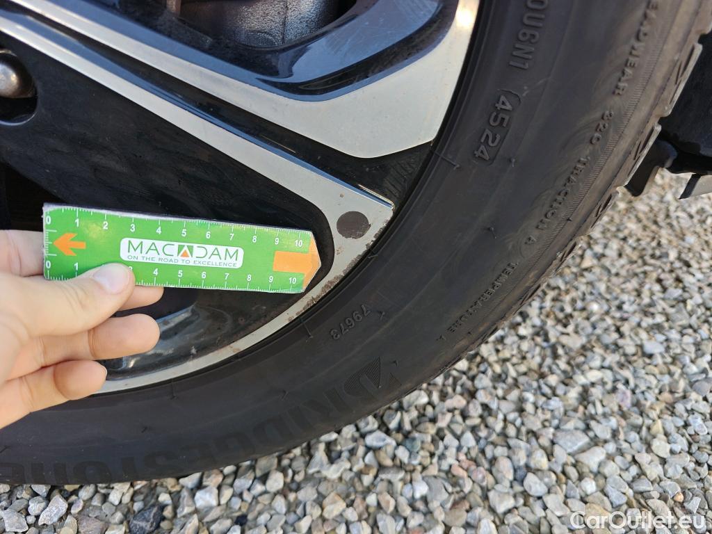  KIA  XCeed KIA  1.6 GDi PHEV 104kW (141CV) eDrive #13