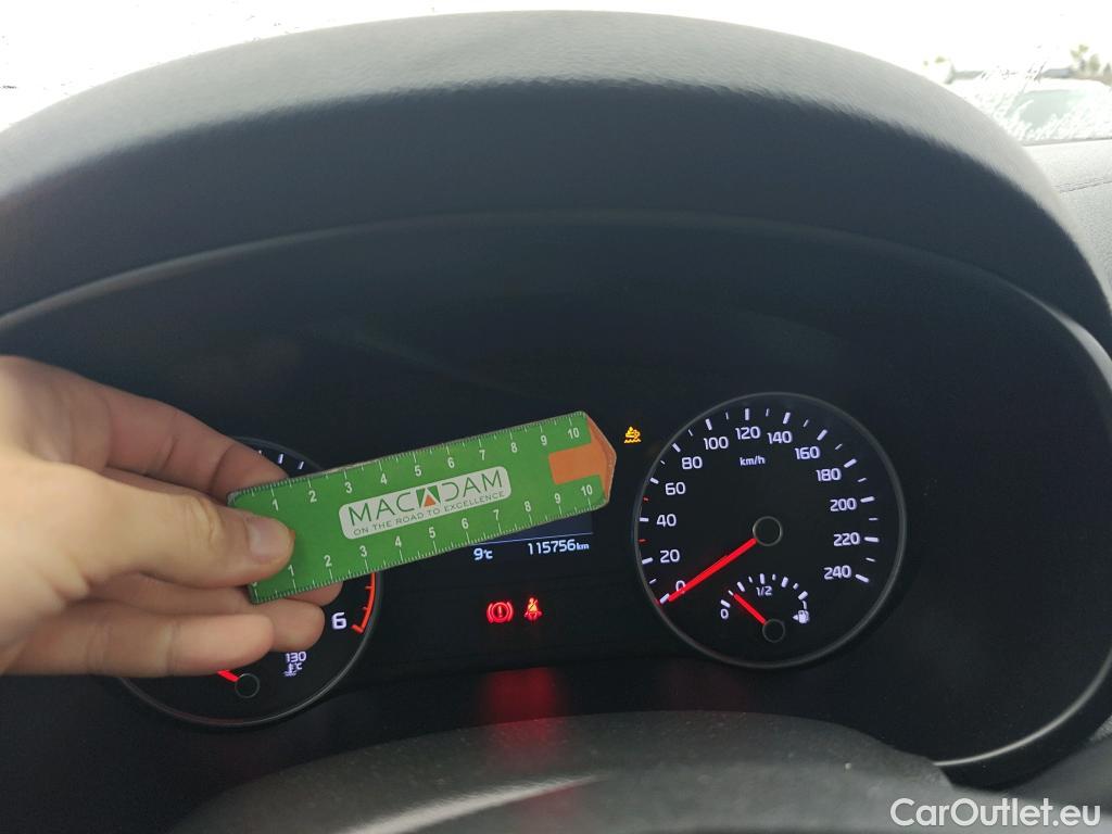  KIA  Sportage KIA  / 2018 / 5P / todoterreno 1.6 MHEV Business 100kW (136CV) 4x2 #38