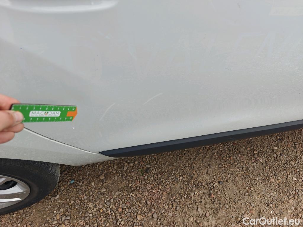  Dacia  Lodgy DACIA  / 2012 / 5P / monovolumen compacto Comfort Blue dCi 70kW (95CV) 7Pl - 18 #30