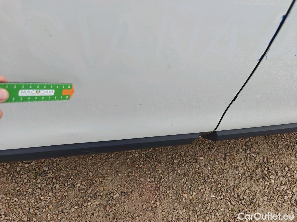  Dacia  Lodgy DACIA  / 2012 / 5P / monovolumen compacto Comfort Blue dCi 70kW (95CV) 7Pl - 18 #31