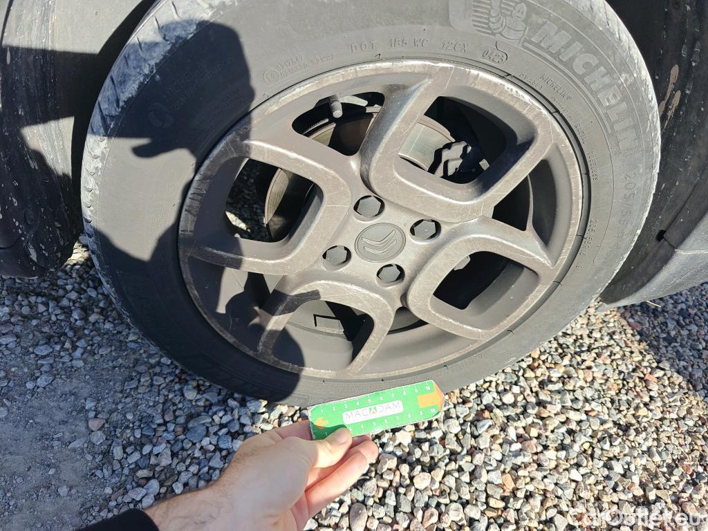  Citroen  C4 Cactus CITROEN  / 2018 / 5P / berlina con portón BlueHDi 74KW (100CV) S&S Feel #10