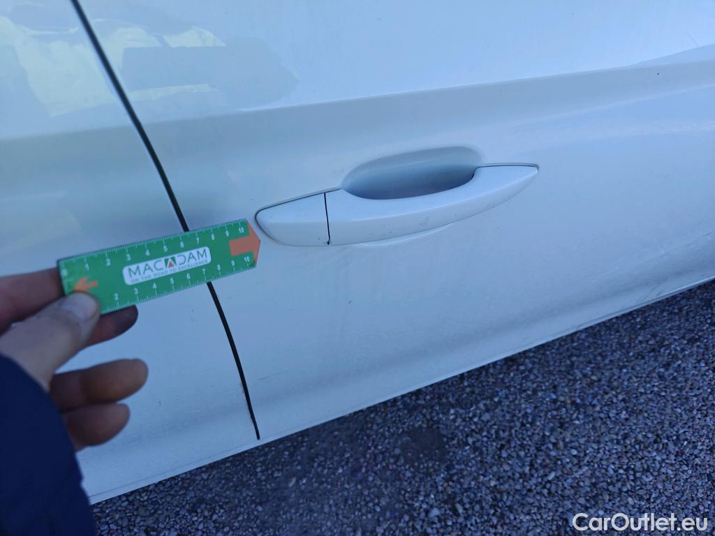  Opel  Corsa OPEL  / 2019 / 5P / berlina con portón 1.2T XHL 74kW (100CV) Edition #33