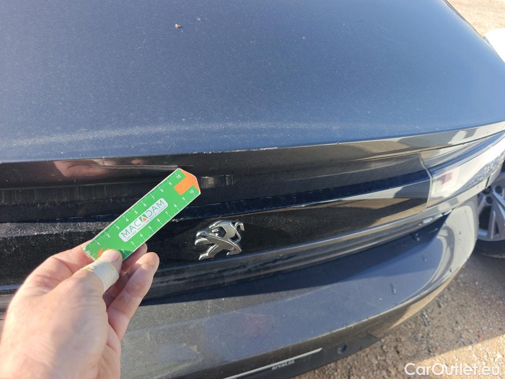  Peugeot  508 PEUGEOT  / 2018 / 5P / berlina con portón 5P Active Pack BlueHDi 130 S&S EAT8 (AC) #9