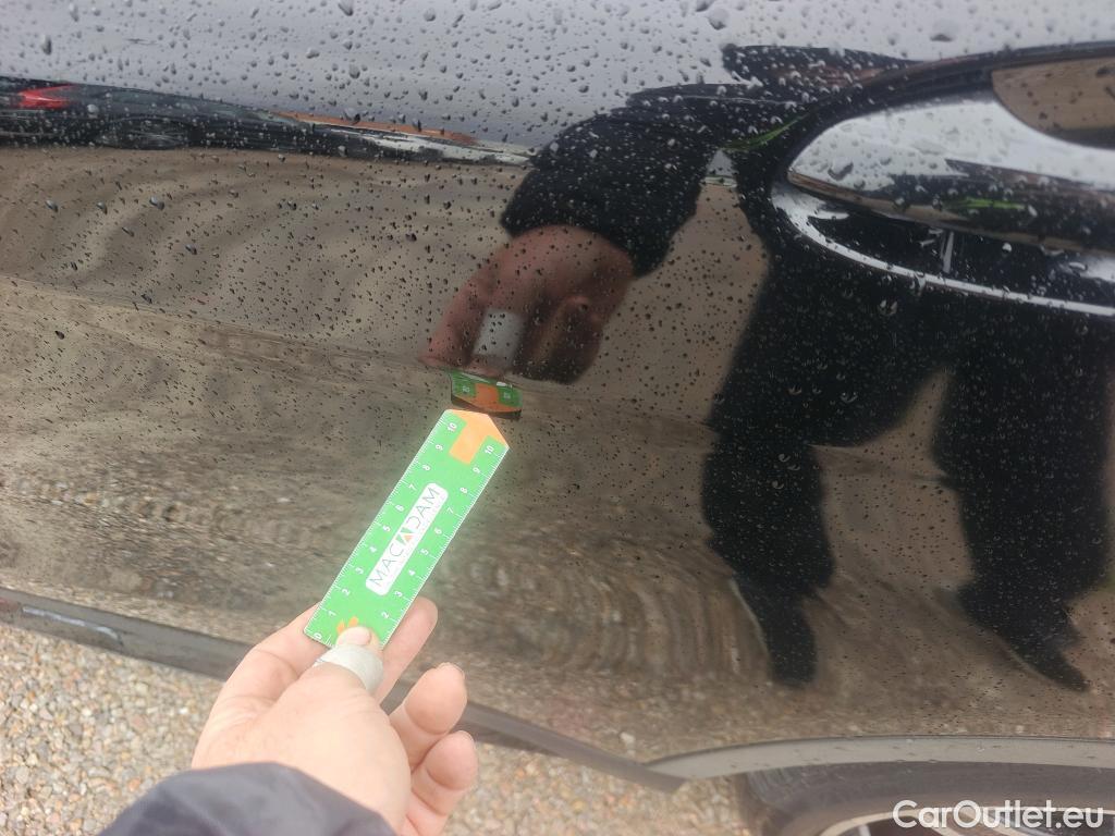  Mercedes  GLA MERCEDES-BENZ CLASE  5p 1G todoterreno  220 d #26