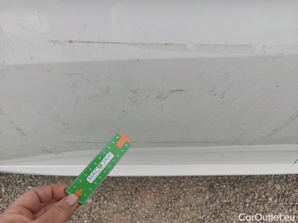  Peugeot  208 PEUGEOT e- / 2019 / 5P / berlina con portón Eléctrico Active #6