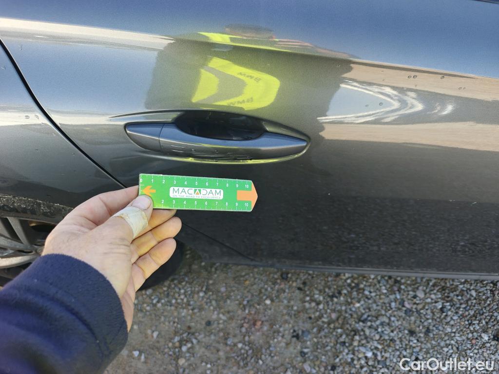  Peugeot  508 PEUGEOT  / 2018 / 5P / berlina con portón 5P Active Pack BlueHDi 130 S&S EAT8 (AC) #39