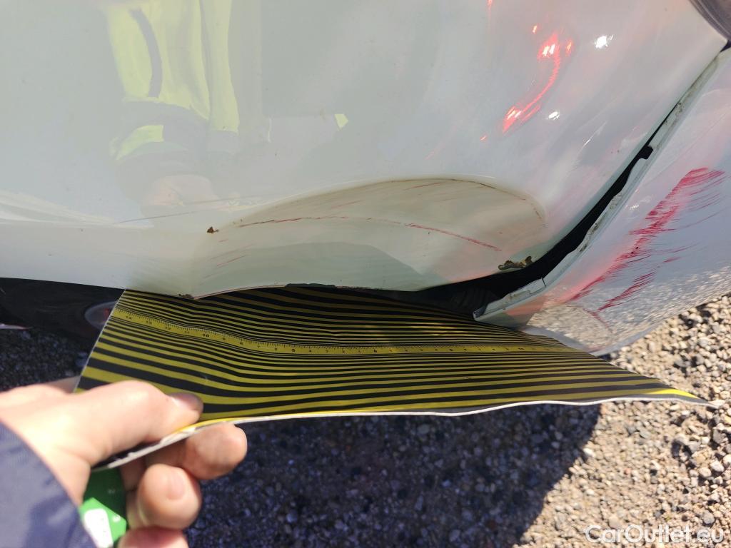  Mazda  2  MAZDA Mazda/ 2019 / 5P / berlina con portón 1.5 85 kW (116 CV) CVT Centre-line #2