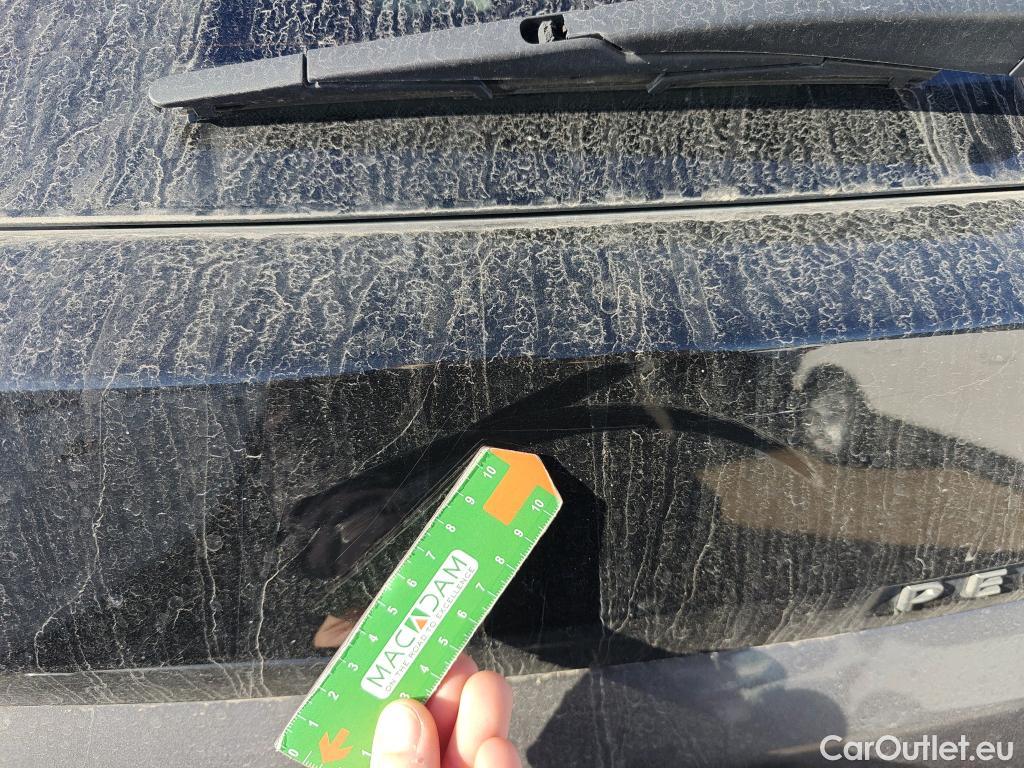  Peugeot  3008 PEUGEOT  Hybrid / 2020 / 5P / todoterreno 225 e-EAT8 Allure (AC2) #37