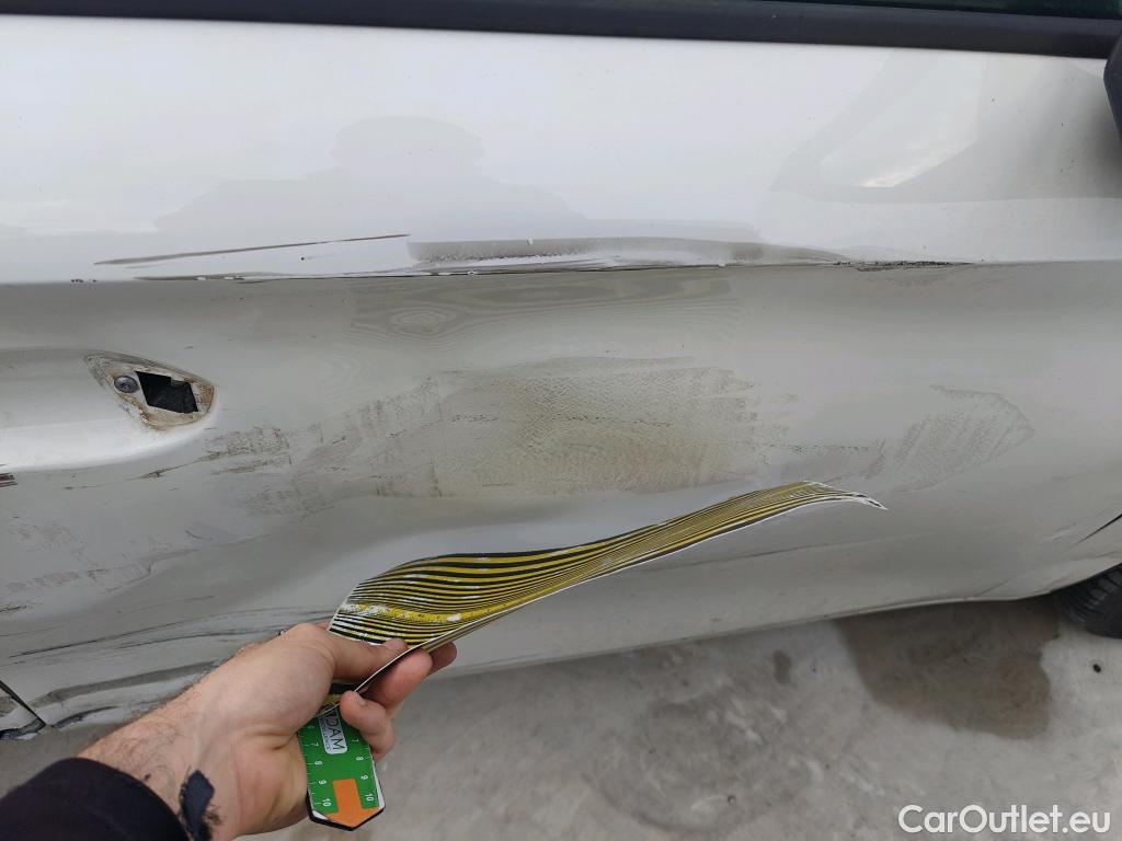  Land Rover  Discovery SEAT Nuevo León / 2020 / 5P / berlina con portón 2.0 TDI 85kW S&S Style Go (AC3) #4