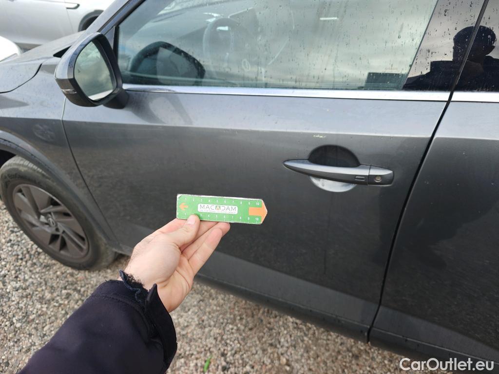  Nissan  Qashqai NISSAN  / 2021 / 5P / todoterreno DIG-T 116kW (158CV) mHEV Xtronic Acenta (AC9) #37