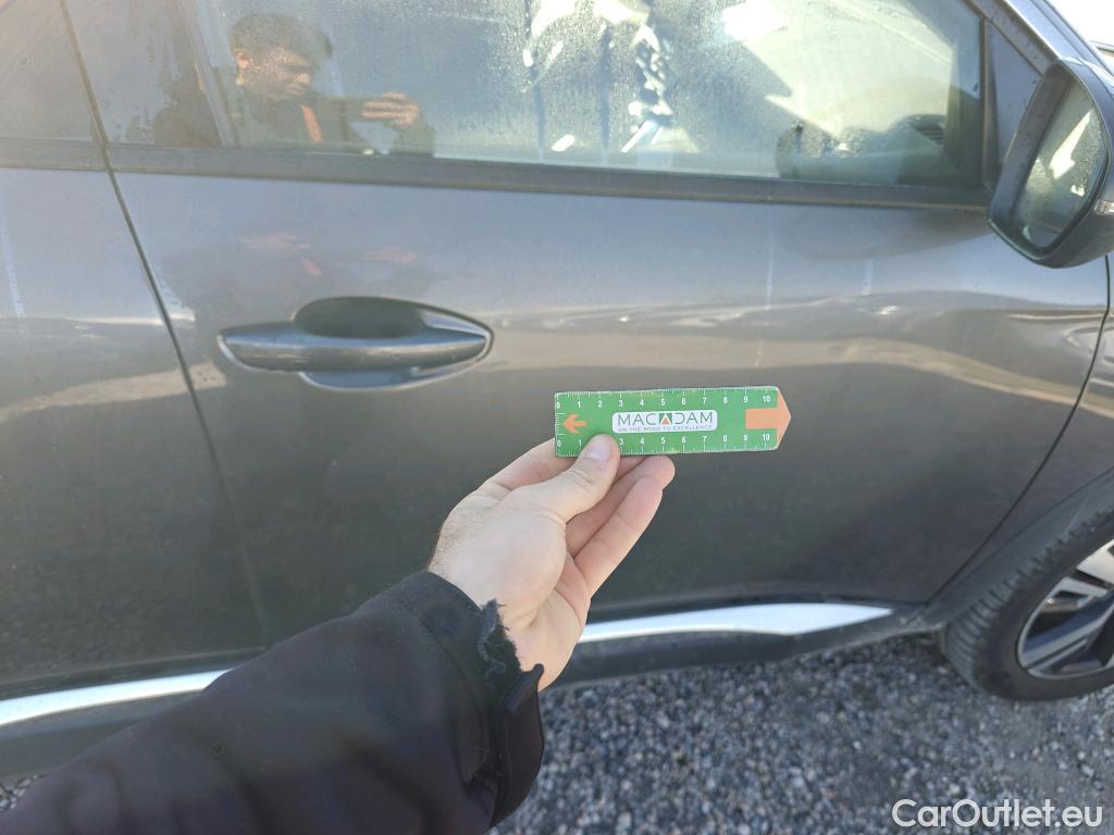  Peugeot  3008 PEUGEOT  Hybrid / 2020 / 5P / todoterreno 225 e-EAT8 Allure (AC2) #51