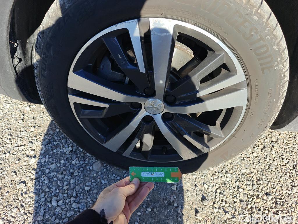  Peugeot  3008 PEUGEOT  Hybrid / 2020 / 5P / todoterreno 225 e-EAT8 Allure (AC2) #7