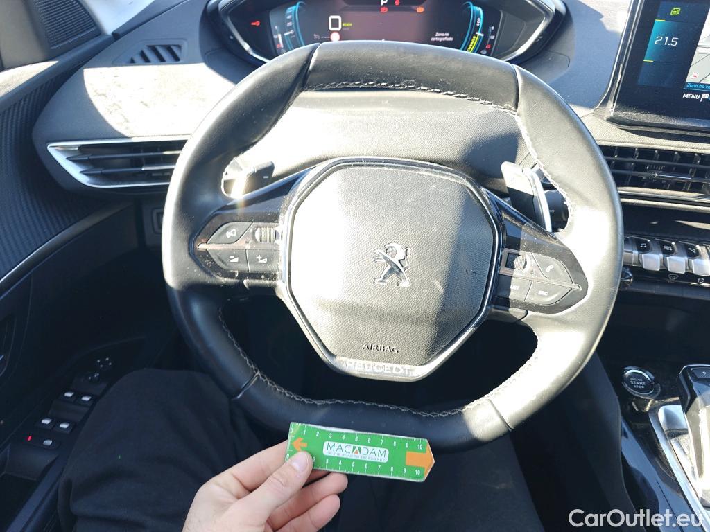  Peugeot  3008 PEUGEOT  Hybrid / 2020 / 5P / todoterreno 225 e-EAT8 Allure (AC2) #17