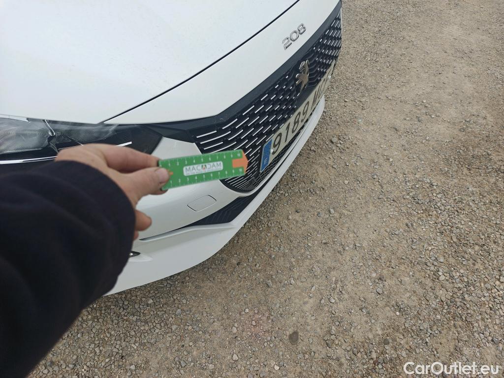  Peugeot  208 PEUGEOT e- / 2019 / 5P / berlina con portón Eléctrico Active #9