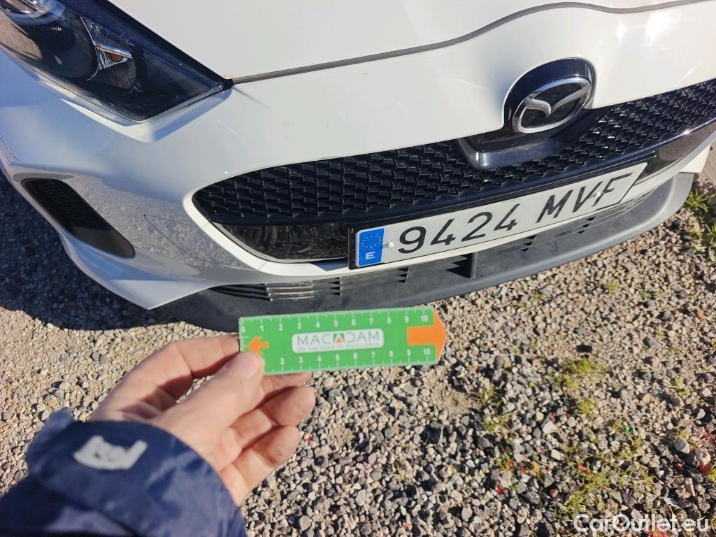  Mazda  2  MAZDA Mazda/ 2019 / 5P / berlina con portón 1.5 85 kW (116 CV) CVT Centre-line #21