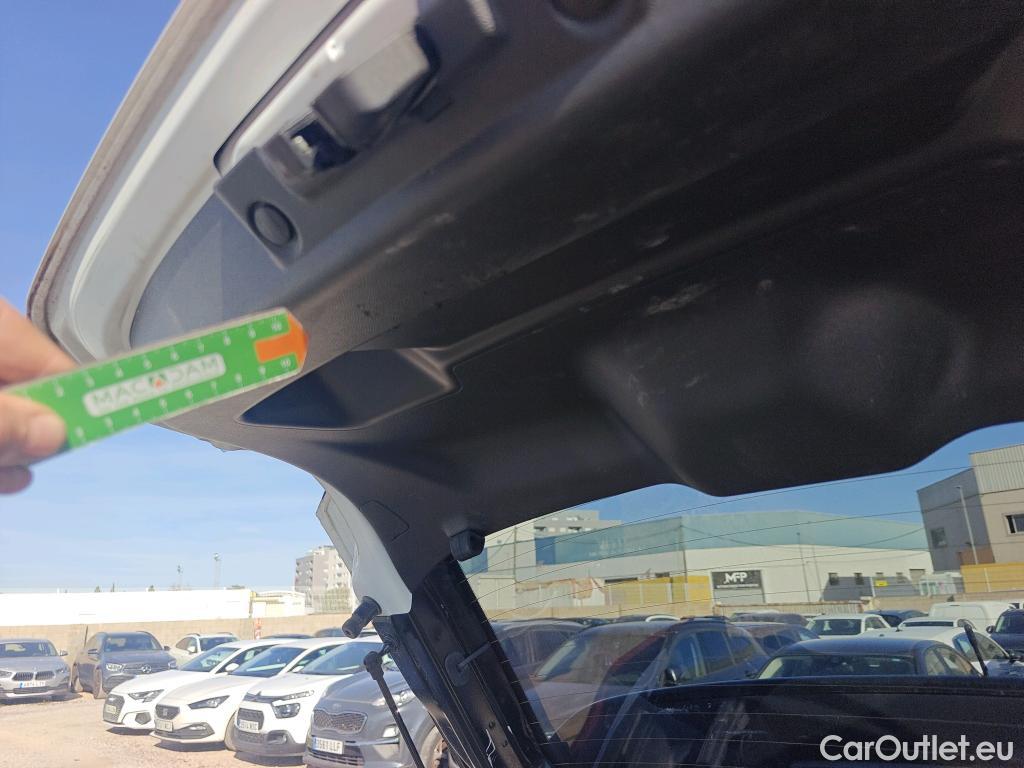  Opel  Corsa OPEL  / 2019 / 5P / berlina con portón 1.2 XEL 55kW (75CV) Edition #19