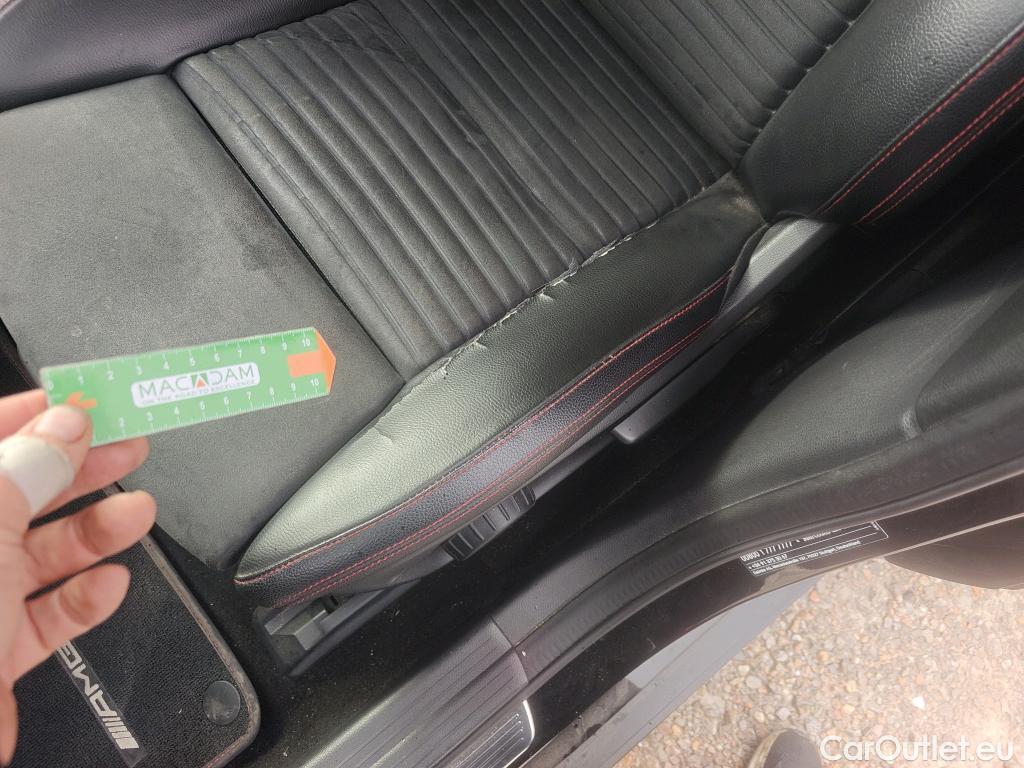  Mercedes  GLA MERCEDES-BENZ CLASE  5p 1G todoterreno  220 d #18