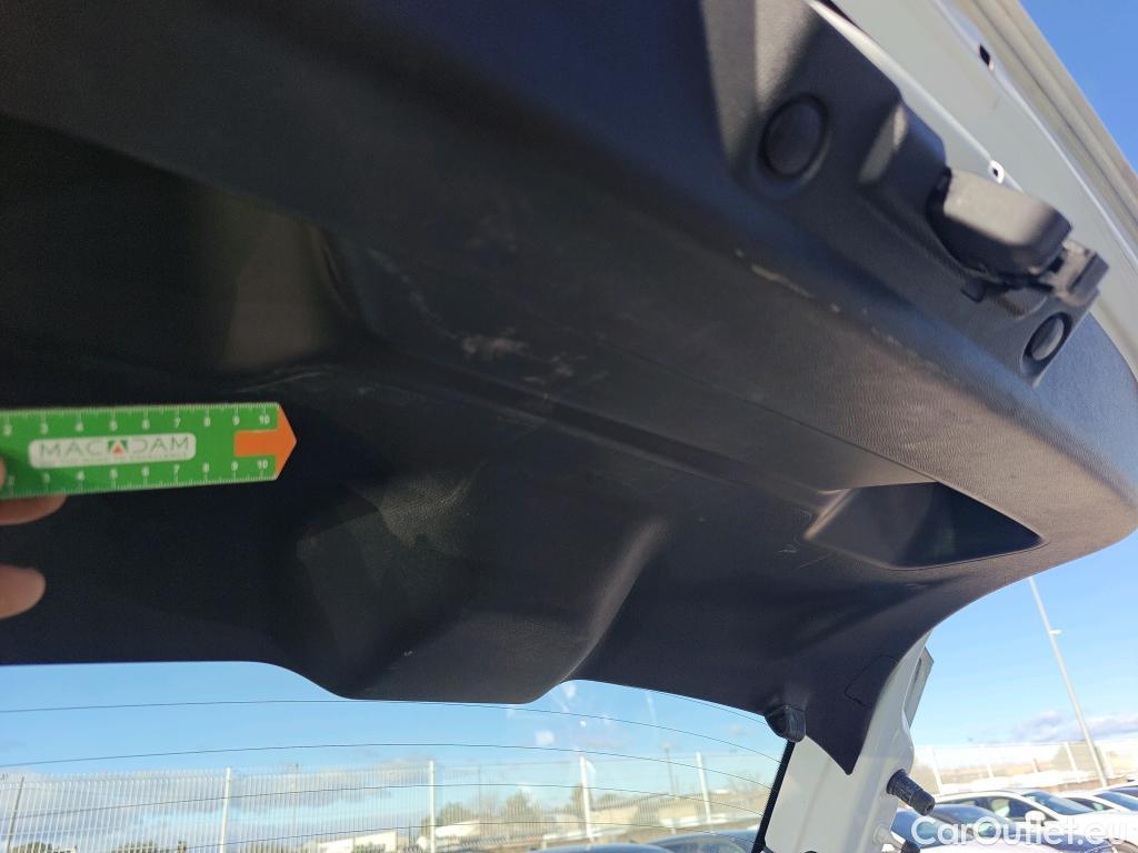  Opel  Corsa OPEL  / 2019 / 5P / berlina con portón 1.2T XHL 74kW (100CV) Edition #15