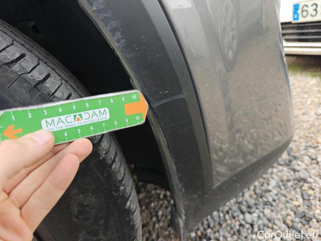  Nissan  Qashqai NISSAN  / 2021 / 5P / todoterreno DIG-T 116kW (158CV) mHEV Xtronic Acenta (AC9) #28