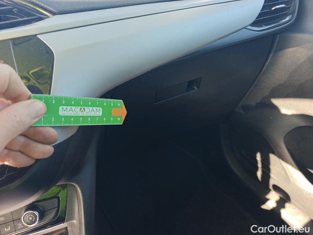  Opel  Corsa OPEL  / 2019 / 5P / berlina con portón 1.2T XHL 74kW (100CV) Edition #17