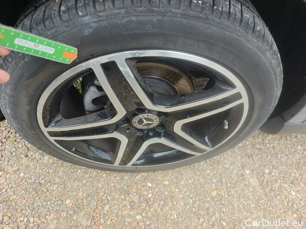  Mercedes  GLA MERCEDES-BENZ CLASE  5p 1G todoterreno  220 d #6