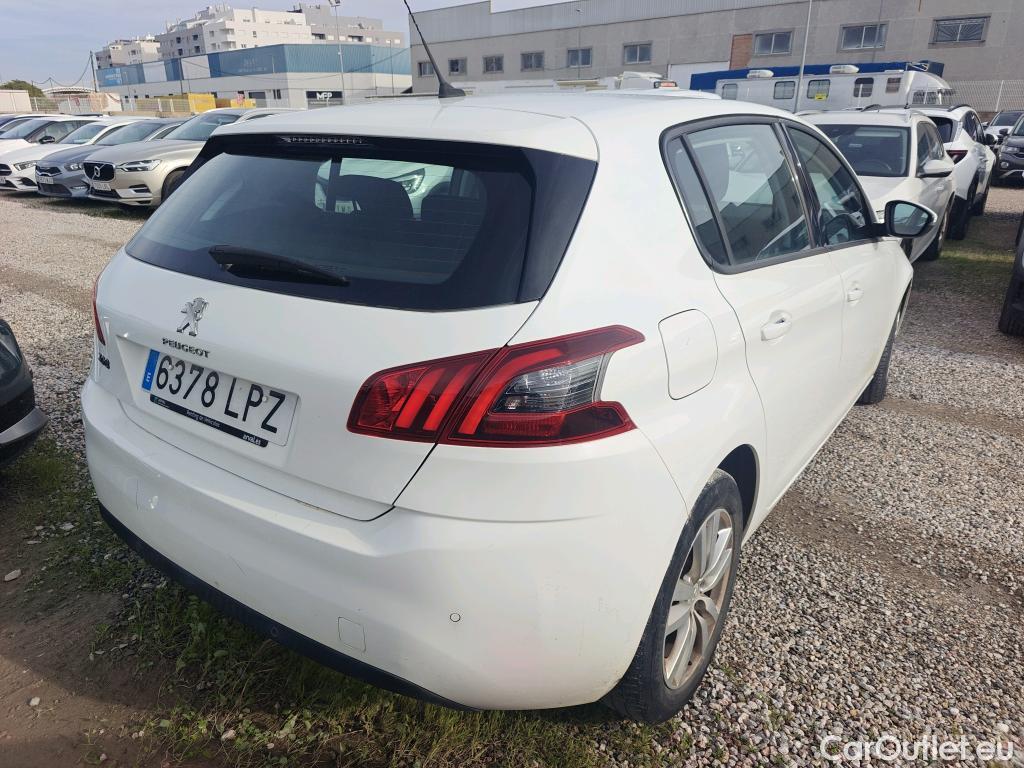  Peugeot  308 PEUGEOT  / 2017 / 5P / berlina con portón 5p Active Pack BlueHDi 130 S&S #20