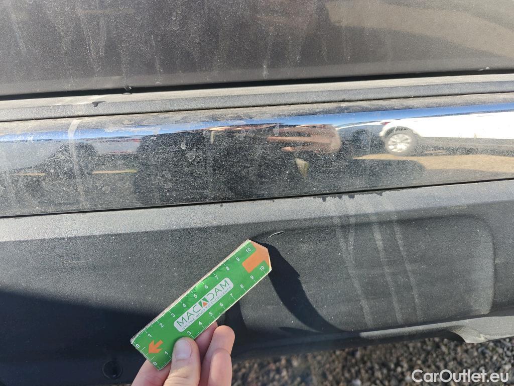  Peugeot  3008 PEUGEOT  Hybrid / 2020 / 5P / todoterreno 225 e-EAT8 Allure (AC2) #26