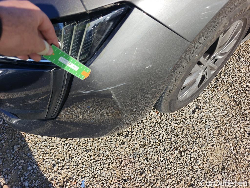  Peugeot  508 PEUGEOT  / 2018 / 5P / berlina con portón 5P Active Pack BlueHDi 130 S&S EAT8 (AC) #32