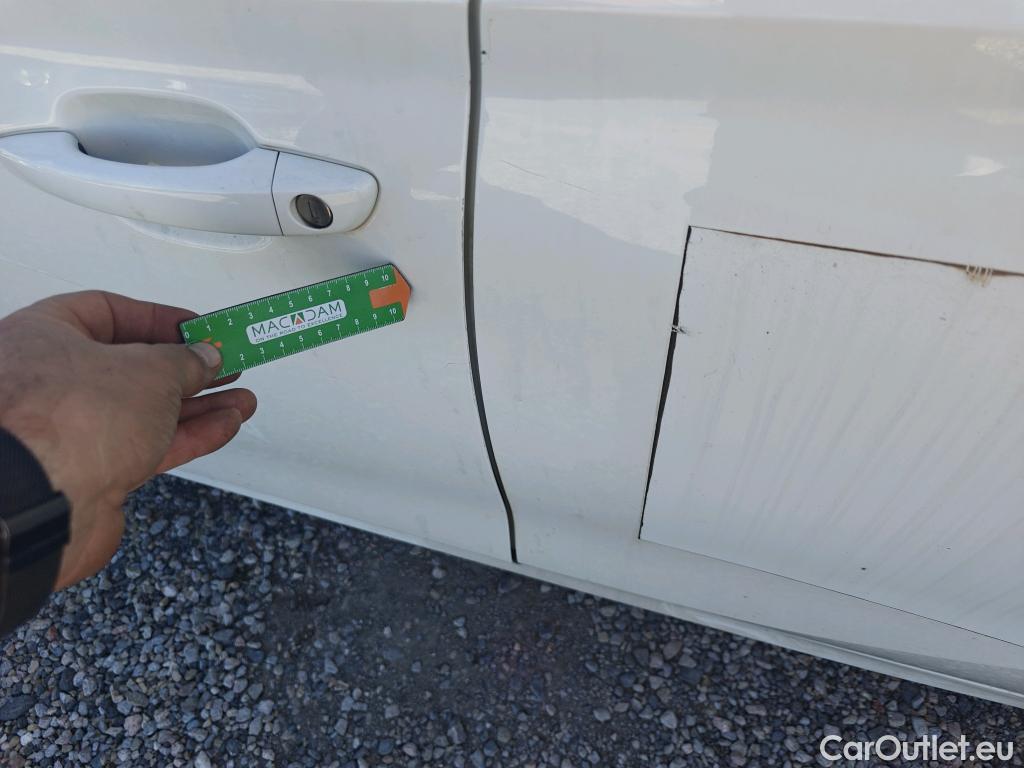  Opel  Corsa OPEL  / 2019 / 5P / berlina con portón 1.2 XEL 55kW (75CV) Edition #17