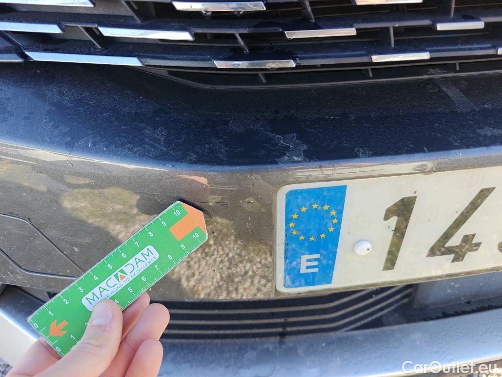  Peugeot  3008 PEUGEOT  Hybrid / 2020 / 5P / todoterreno 225 e-EAT8 Allure (AC2) #23