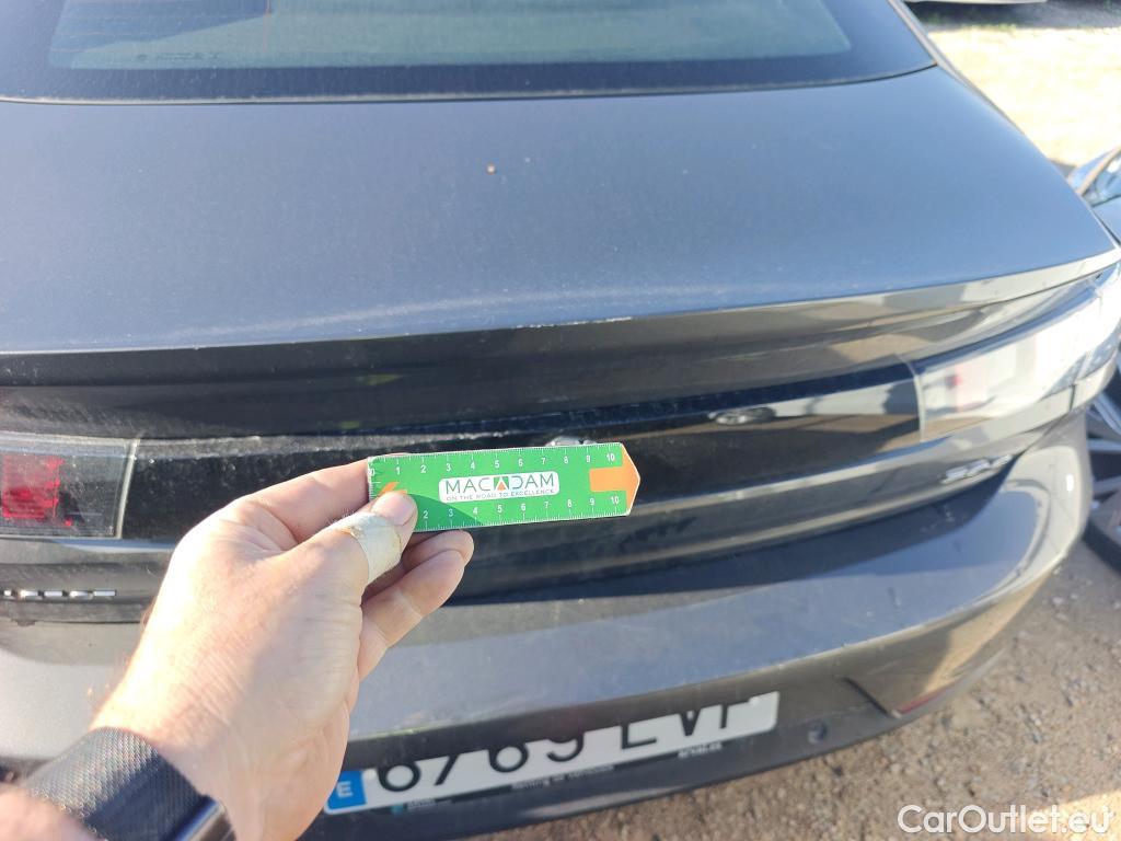  Peugeot  508 PEUGEOT  / 2018 / 5P / berlina con portón 5P Active Pack BlueHDi 130 S&S EAT8 (AC) #8