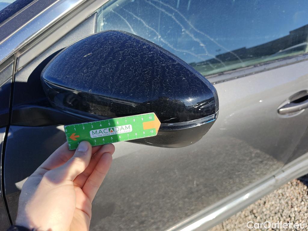  Peugeot  3008 PEUGEOT  Hybrid / 2020 / 5P / todoterreno 225 e-EAT8 Allure (AC2) #42