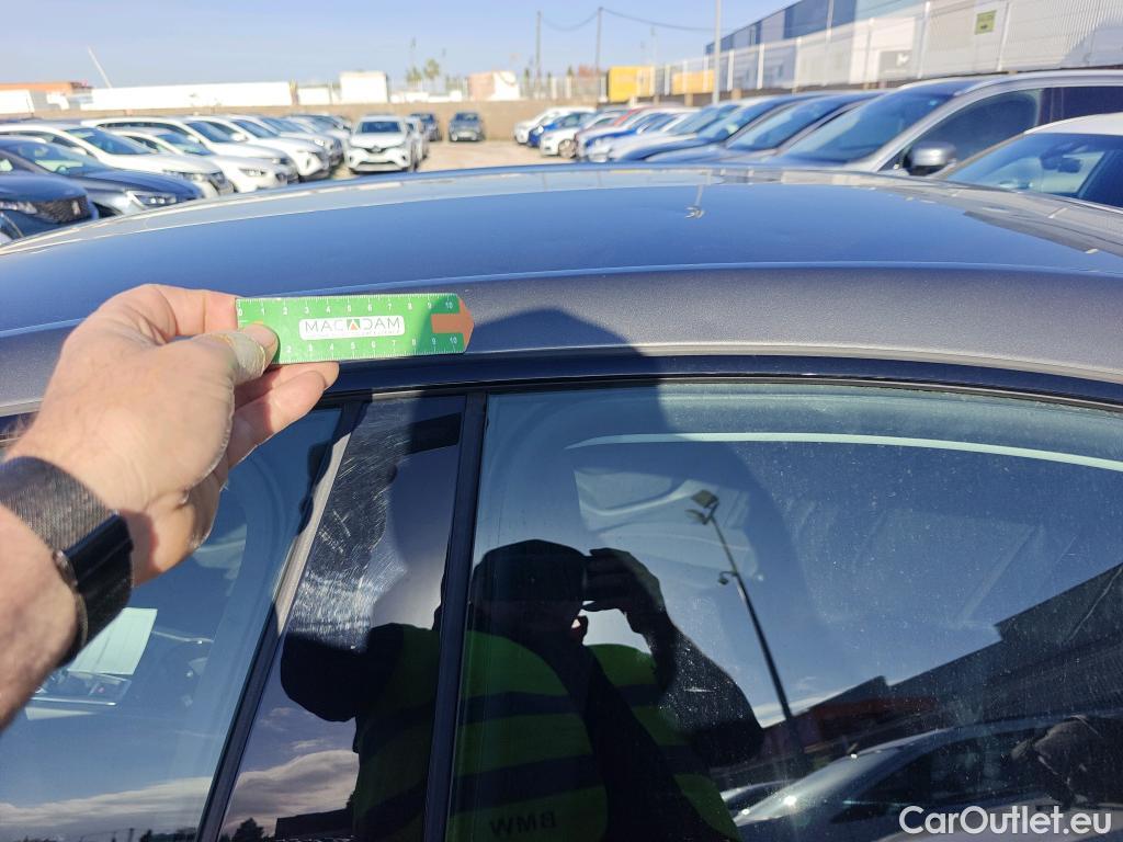  Peugeot  508 PEUGEOT  / 2018 / 5P / berlina con portón 5P Active Pack BlueHDi 130 S&S EAT8 (AC) #17