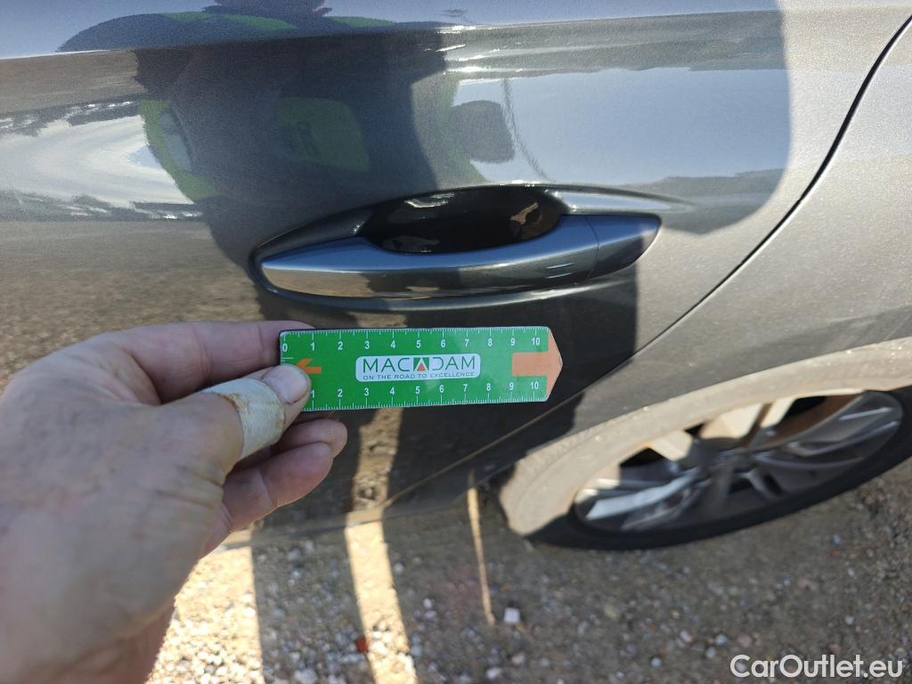  Peugeot  508 PEUGEOT  / 2018 / 5P / berlina con portón 5P Active Pack BlueHDi 130 S&S EAT8 (AC) #41