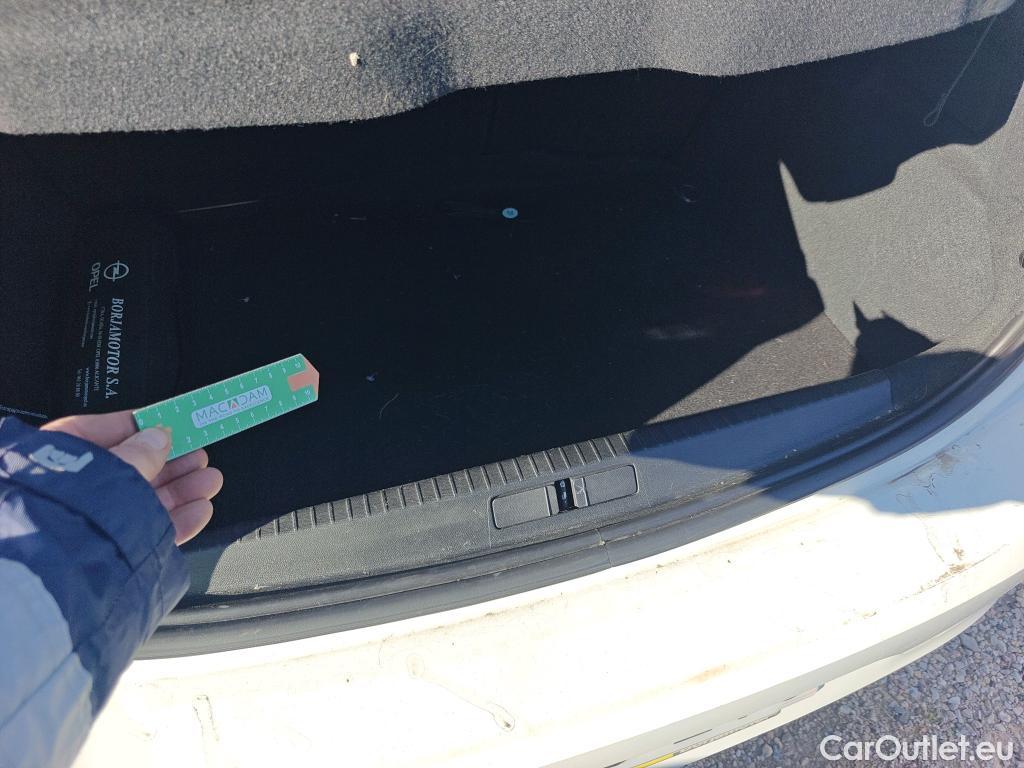  Opel  Corsa OPEL  / 2019 / 5P / berlina con portón 1.2T XHL 74kW (100CV) Edition #10