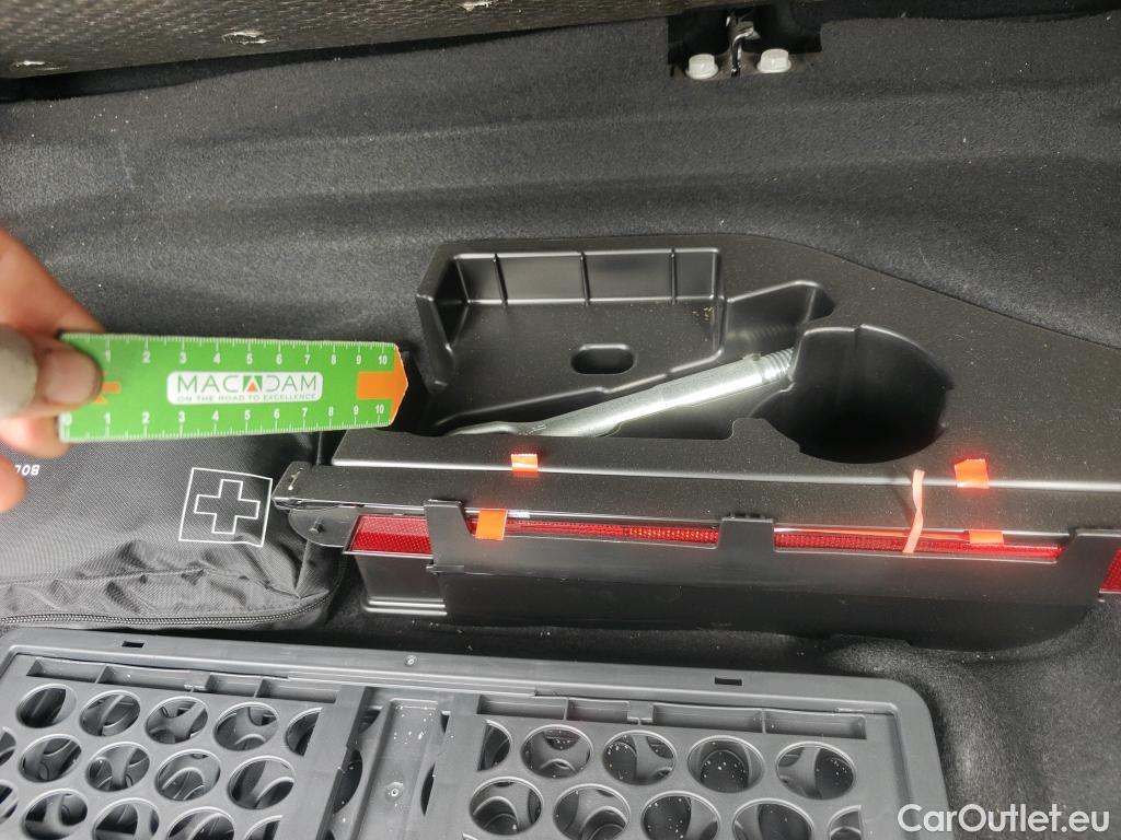  Mercedes  GLA MERCEDES-BENZ CLASE  5p 1G todoterreno  220 d #22